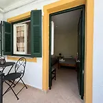 Antigone\'S Studio